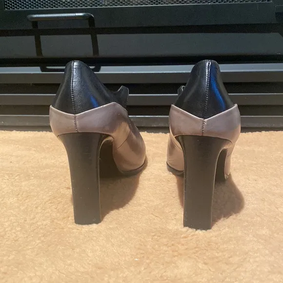 Classic Prada Mary Jane Heeled Shoes Size 38. Excellent Condition. Worn Once.