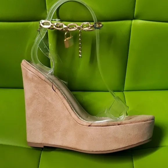 Clear Chain Detail Wedges