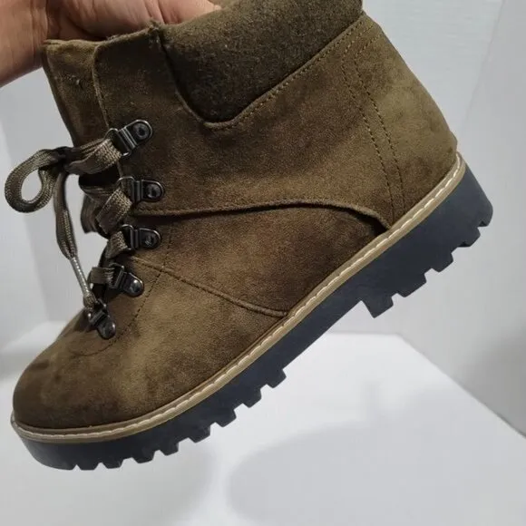 Cliffs By White Mountain Sabine Lace up Boots Size 10