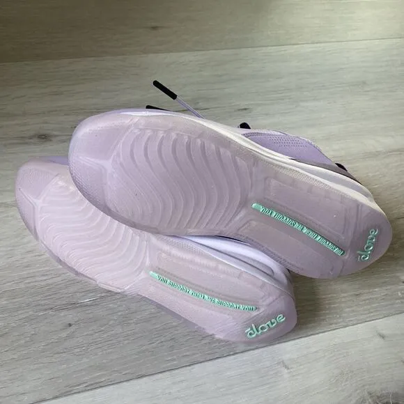 CLOVE WOMEN'S LAVENDER CLOVE CLASSIC W5.5 NWOB
