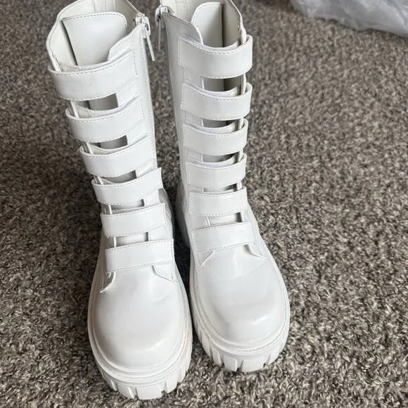 Club Exx Dolls Kill Boots Size 6 White Platform Ice Breaker Combat Six Straps