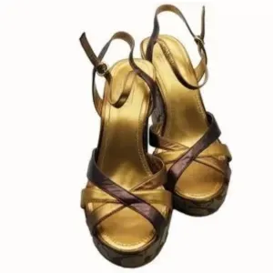 COACH BROWN/GOLD PLATFORM WEDGES SIZE 8