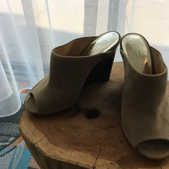 COACH HOLLIE KID SUEDE Wedges SHOES Open Toe-SZ 6