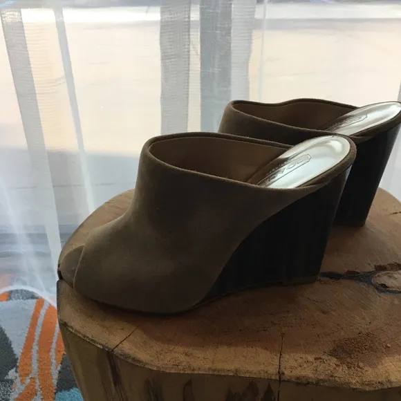 COACH HOLLIE KID SUEDE Wedges SHOES Open Toe-SZ 6