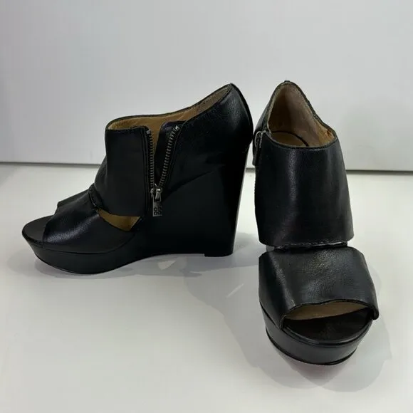 Coach Jaelyn Open Toe Black Leather Platform Wedges Zip Up Heeled Sandals