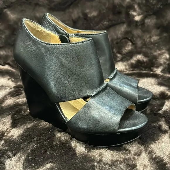Coach Jaelyn Open Toe Black Leather Platform Wedges Zip Up Heeled Sandals