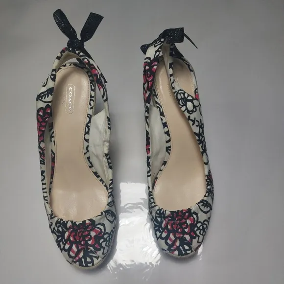 Coach Maritza Poppy Wedges Size 11B