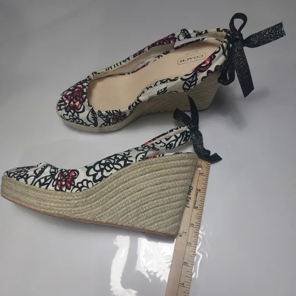 Coach Maritza Poppy Wedges Size 11B