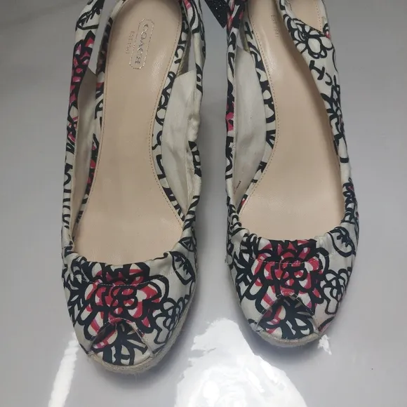 Coach Maritza Poppy Wedges Size 11B