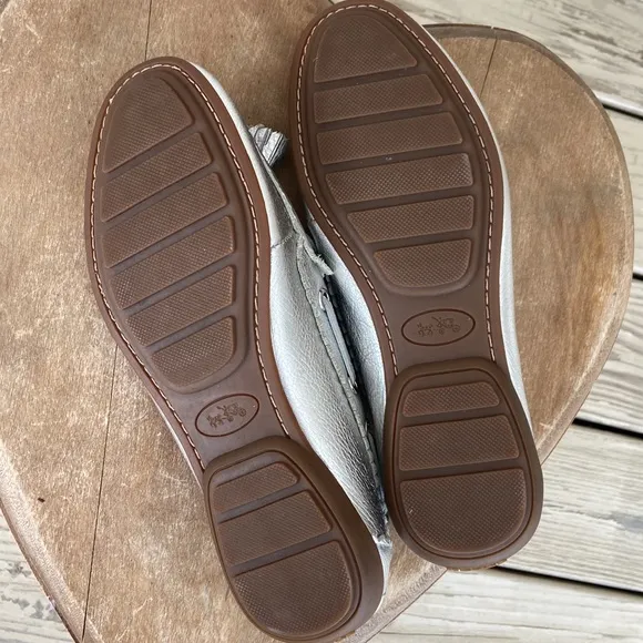 Coach Shoes Silver Olympia Tassel Moccasin Loafers Women's Size 6.5