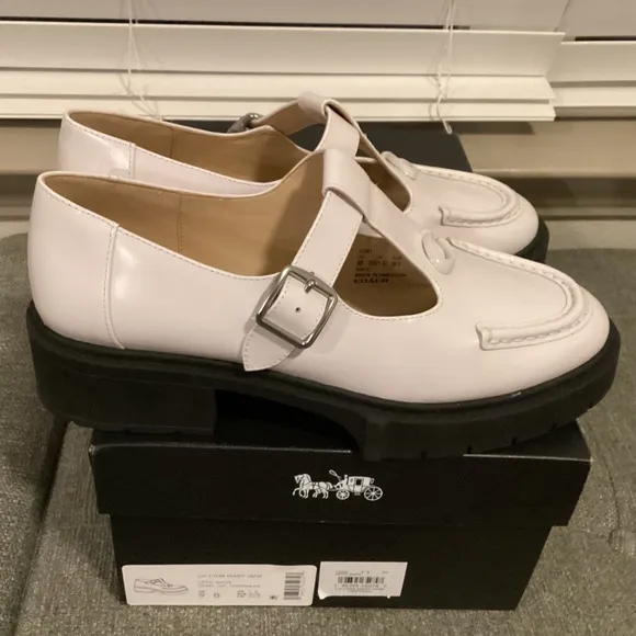 COACH Women's Liv Leather Mary Jane Flats, size 9