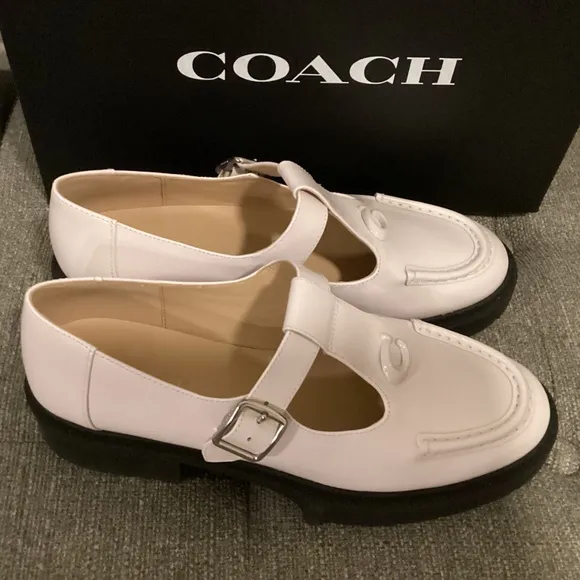 COACH Women's Liv Leather Mary Jane Flats, size 9