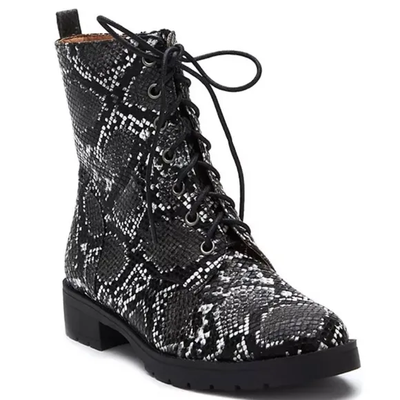 Coconuts by Matisse Black Finch Snake Print Combat Boots Size 8
