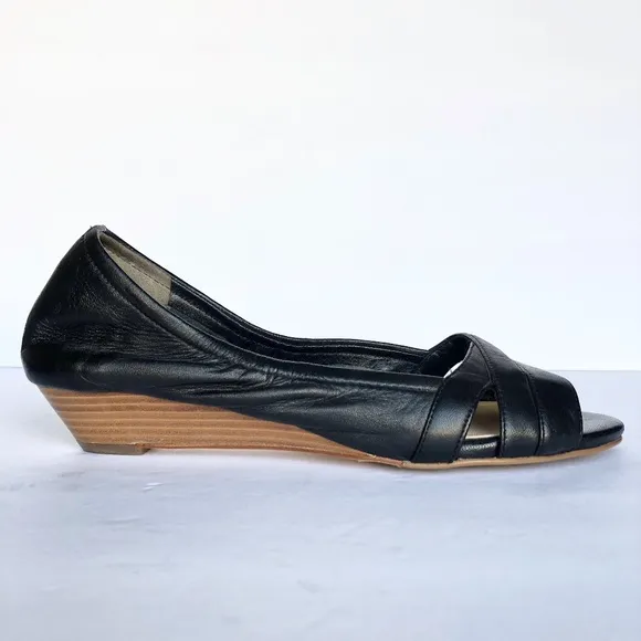 Cole Haan Black Leather Nikeair Peep Toe Wedges