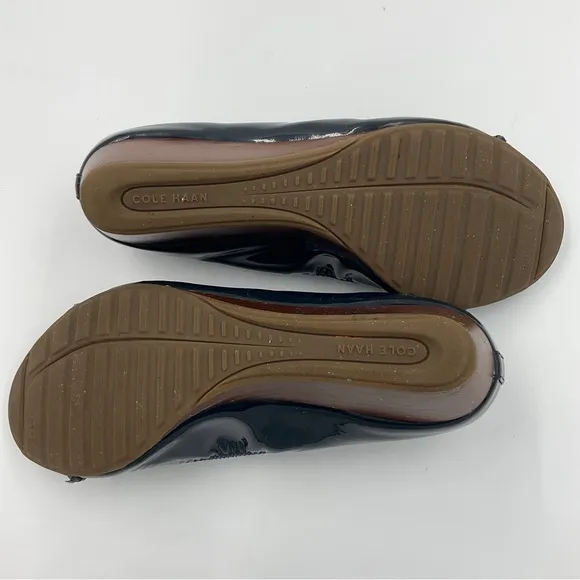 Cole Haan Emory Braided Band Navy Patent Leather Peep Toe Wedges Quilted 7.5 B