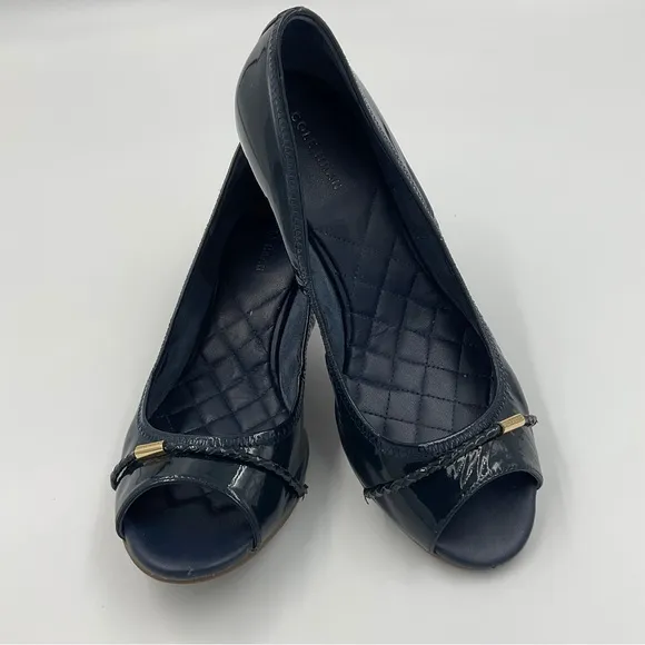 Cole Haan Emory Braided Band Navy Patent Leather Peep Toe Wedges Quilted 7.5 B