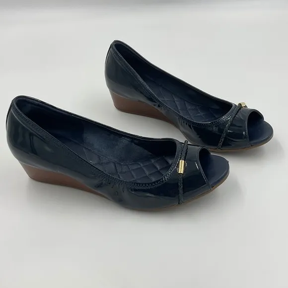 Cole Haan Emory Braided Band Navy Patent Leather Peep Toe Wedges Quilted 7.5 B