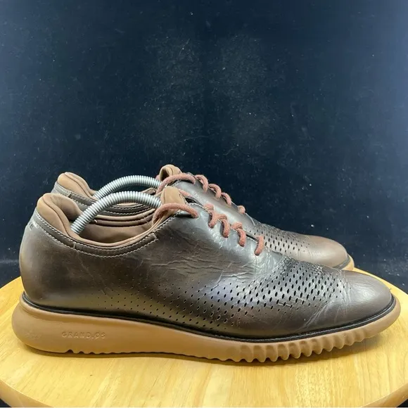 Cole Haan Men's 2.ZERØGRAND Size 10.5 Lined Laser Oxford Dark Taupe Style C25530
