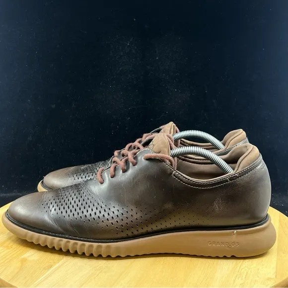 Cole Haan Men's 2.ZERØGRAND Size 10.5 Lined Laser Oxford Dark Taupe Style C25530