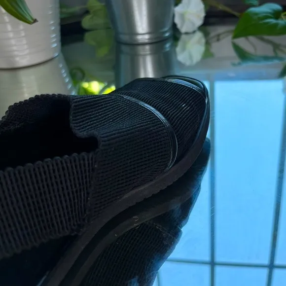 Cole Haan Mesh Sandals Black Flats Size: 8.5​​