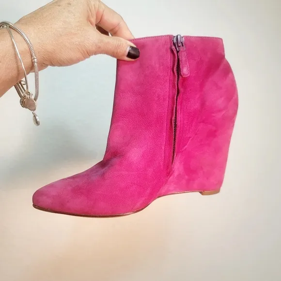 COLE HAAN NIKE AIR VERDI WINERY LEATHER SUEDE WEDGE HOT PINK BOOTIES WOM…