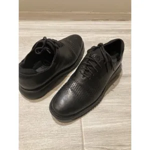 COLE HAAN ZERØGRAND Laser Wingtip Men's Black Oxford Shoes Size 9M