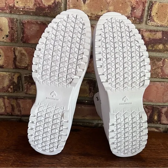 Converse NEW CTAS Lugged 2.0 Hi White Leather Unisex Shoe Size 8.5 or 10.5