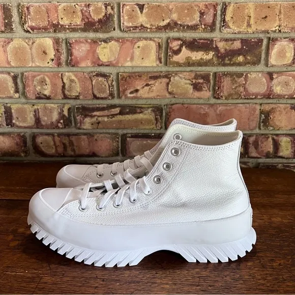 Converse NEW CTAS Lugged 2.0 Hi White Leather Unisex Shoe Size 8.5 or 10.5