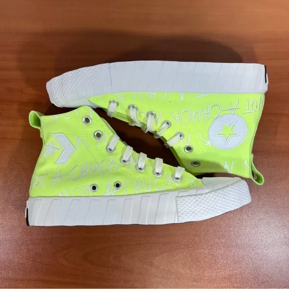 Converse ‘UNT1TL3D’ Not a Chuck Hi Volt Glow Shoe Size 5 or 7 #B1145