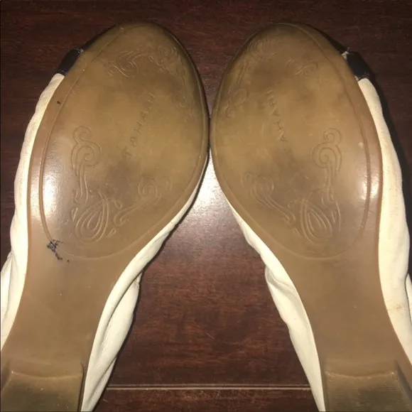 COPY - Tahari Gloria cream and navy flats