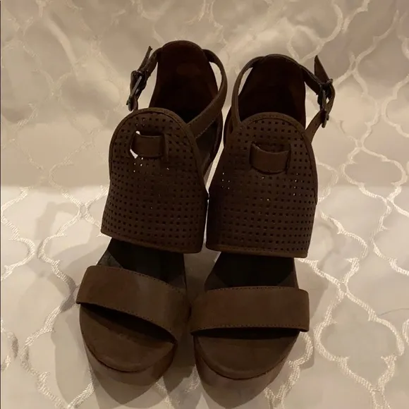 Cordani Five Worlds Brown platform leather wedges