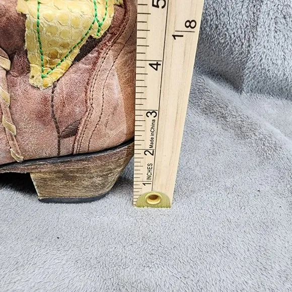 Corral Shoes Womens Size 6.5 Brown Daisy Overlay Leather Snip Toe Boots