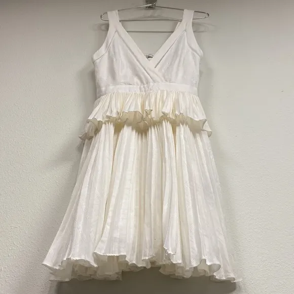 Cosette Bianca Dress 100% cotton white pleated preppy peplum Size 0
