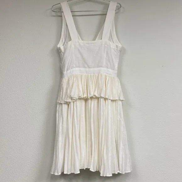 Cosette Bianca Dress 100% cotton white pleated preppy peplum Size 0
