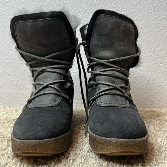 COUGAR Womens Dylan Microsuede Lace Up Wedge Boots Size 9