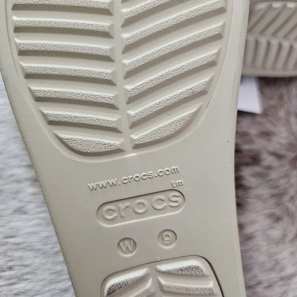 Crocs Brooklyn Women's Platform Flip Flop In Bone Neutral Size 9 NEW