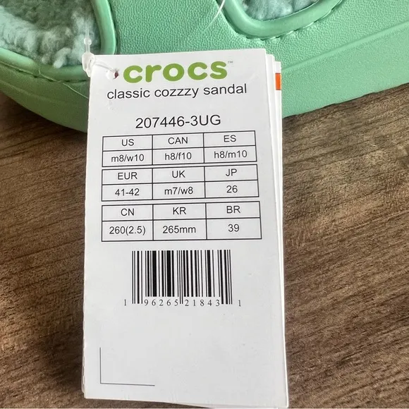Crocs Classic Cozzzy Unisex Sandal Size 10 or 8 SKU#243027