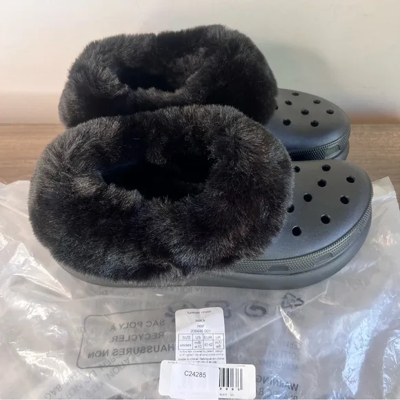 CROCS Furever Crush Womens Black Clog Size 10 or 8 #B1881