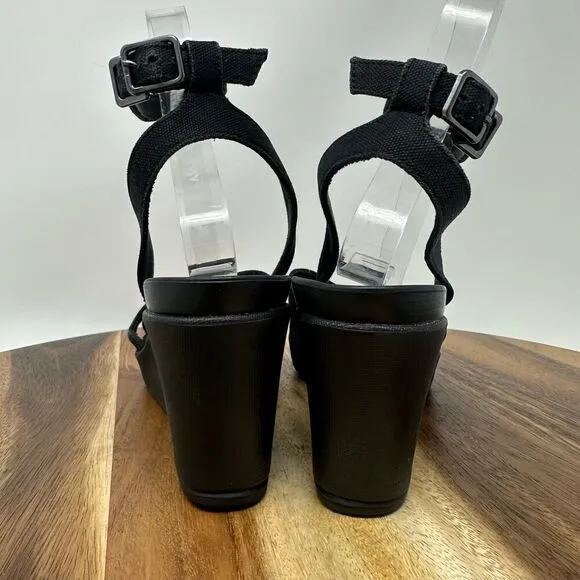 Crocs Leigh II Sandals Women's 9 Black Open Toe Ankle Strap Comfort Wedges