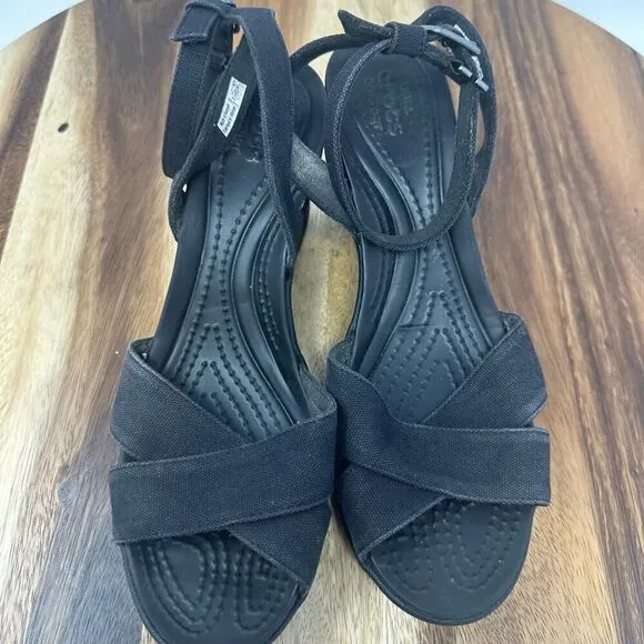 Crocs Leigh II Sandals Women's 9 Black Open Toe Ankle Strap Comfort Wedges