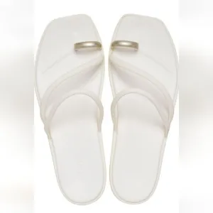 Crocs Mujeres Miami Toe Loop Sandals