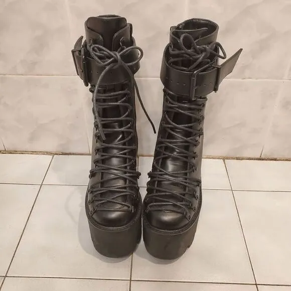 Current mood Platform combat boots 8