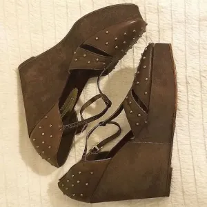 Cydney Mandel Leather Wedges (size 9)