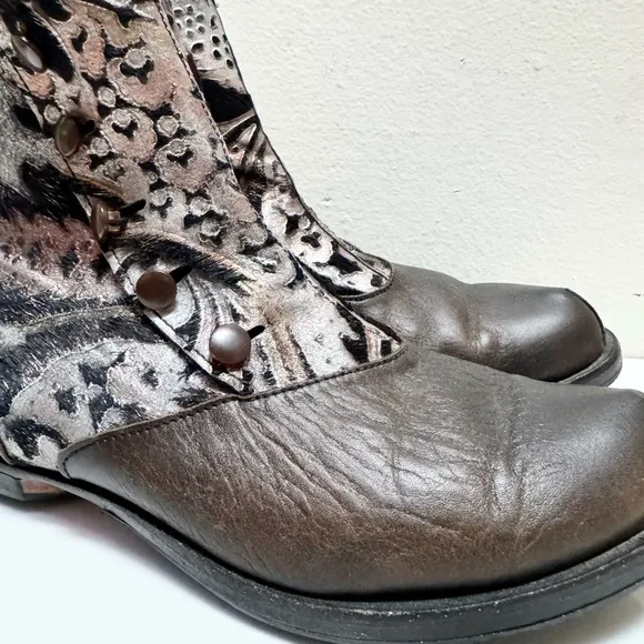 CYDWOQ Spatz-W Leather Bootie