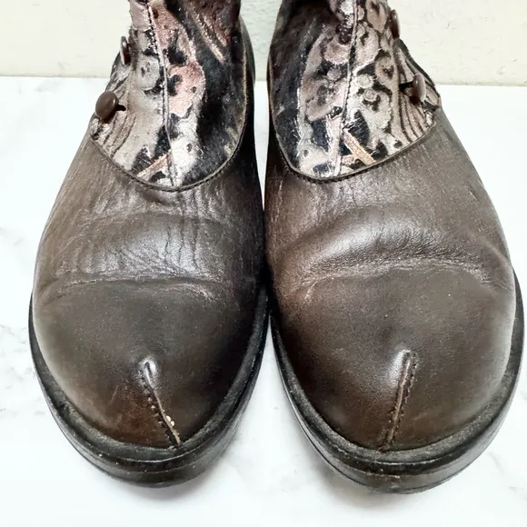CYDWOQ Spatz-W Leather Bootie
