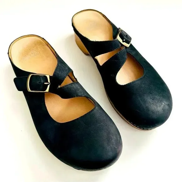 Dansko Britney Burnished Black Nubuck Leather Mule/Clog Shoes