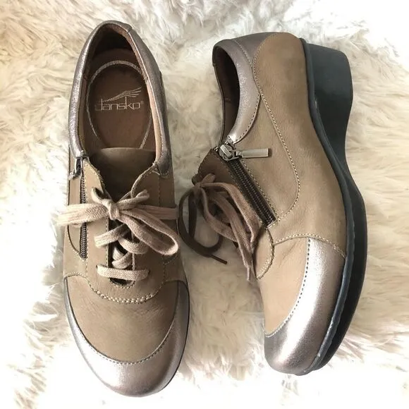 Dansko Womens LorettaOxford Leather metallic shoes