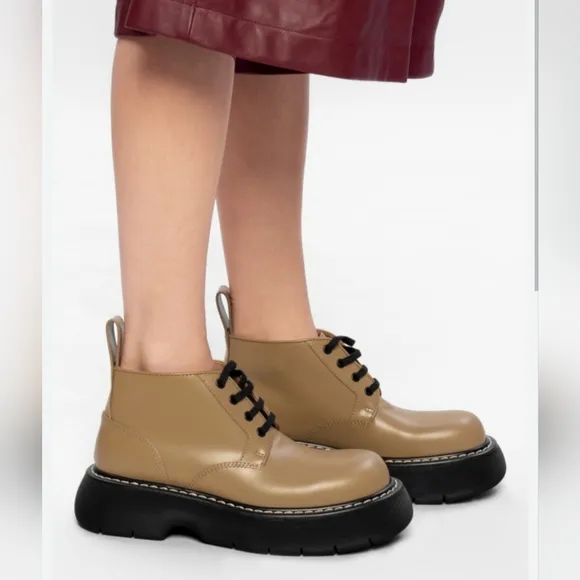 Deeply Discounted NWT Bottega Veneta Bounce ankle Boots