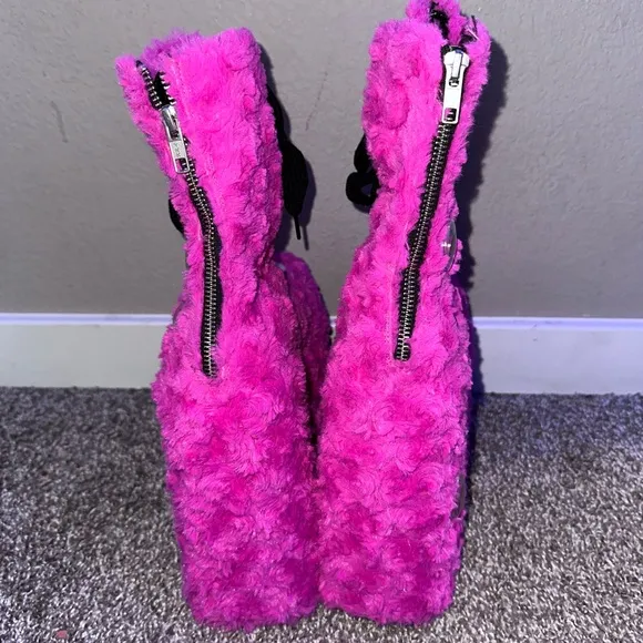 Demonia Dolls Kills Furry Googly Eyes Lace Up Platfrom Boots