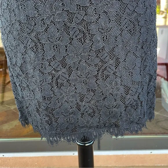 DIANE VON FURSTENBERG ~ Black “Zarita” Lace Dress w/Full Length Back Zipper~Sz 4